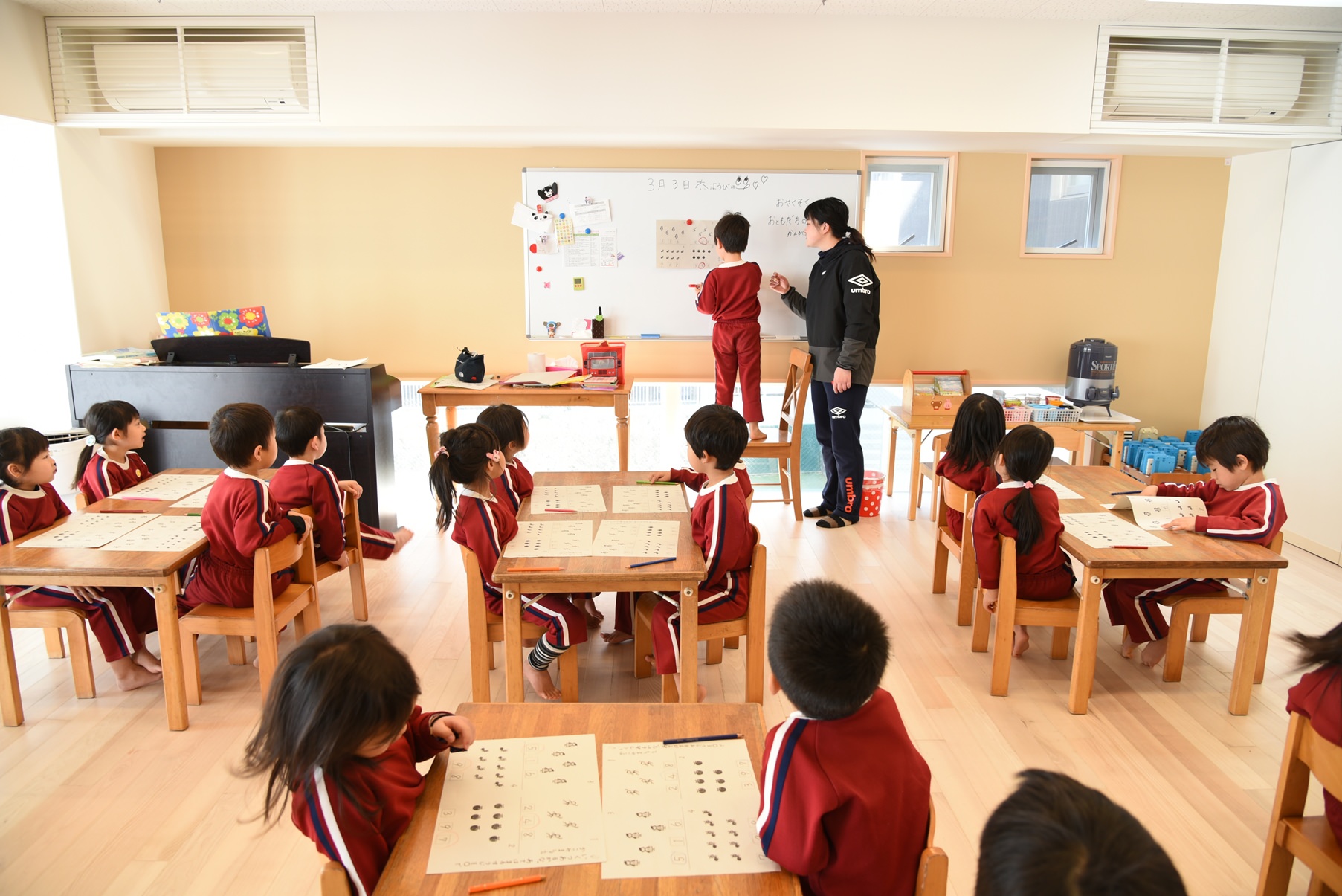 ここまで伸びる保育園・幼稚園の子供たち (数学・言語教育編) ヨドバシ.com - ここまで伸びる保育園・幼稚園の子供たち―数学